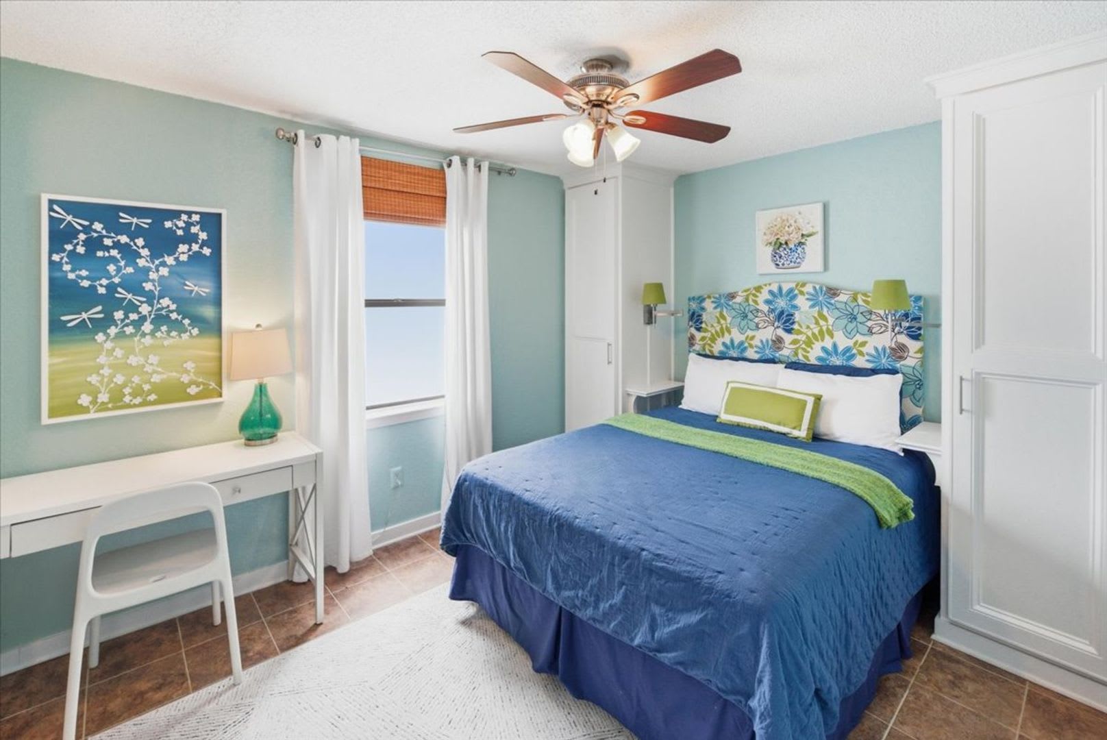 2 Bedroom Baylor Condo – photo 5