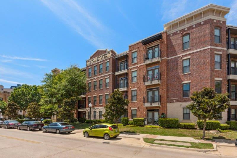 Trinity Bluff District Urban Apartments – photo 3