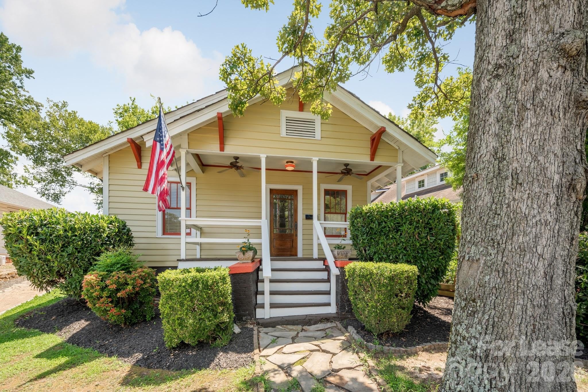 1619 S Mint Street – photo 3