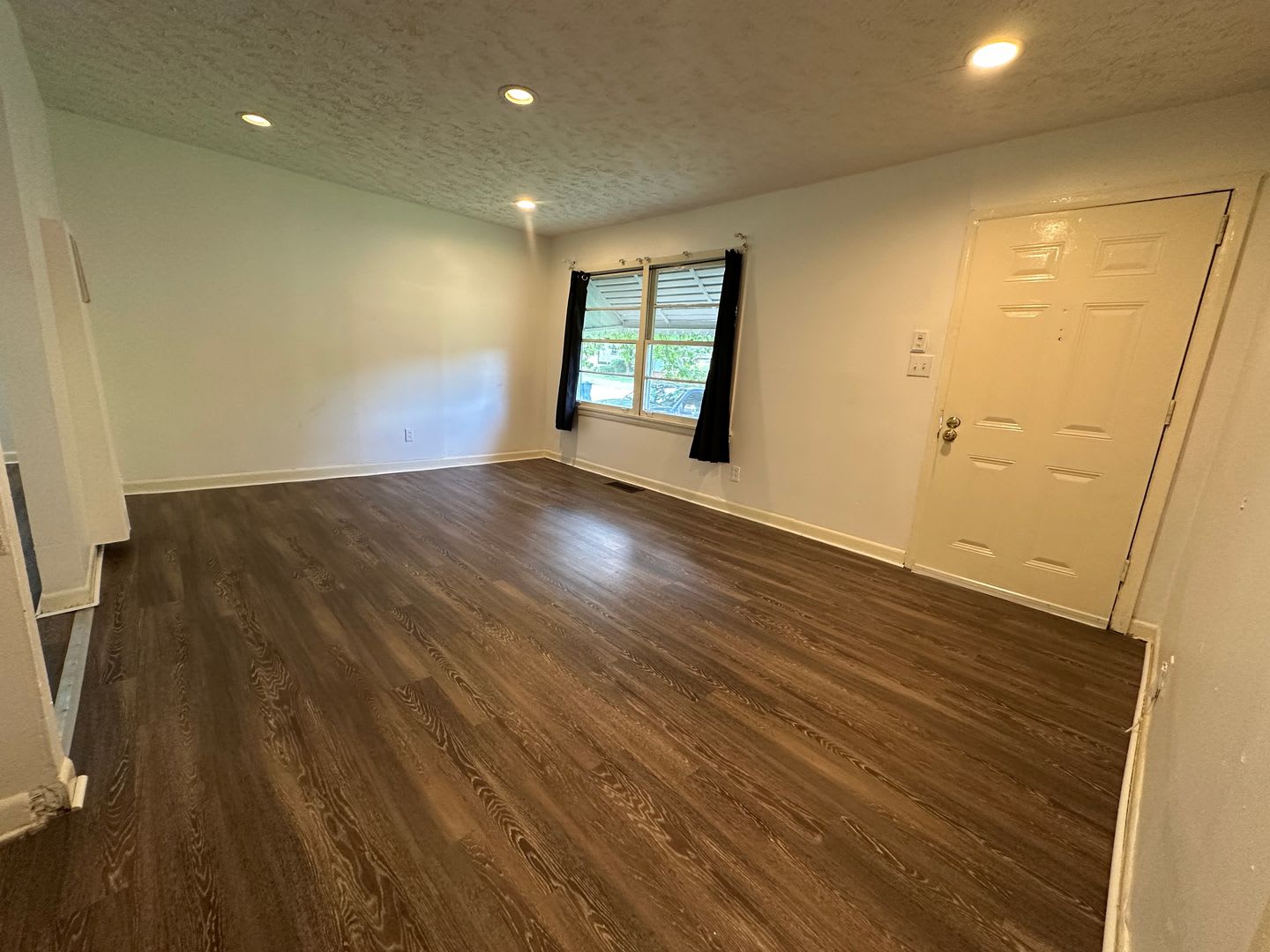 Charming 3 Bedroom 1 Bath Home in Atlanta – photo 5