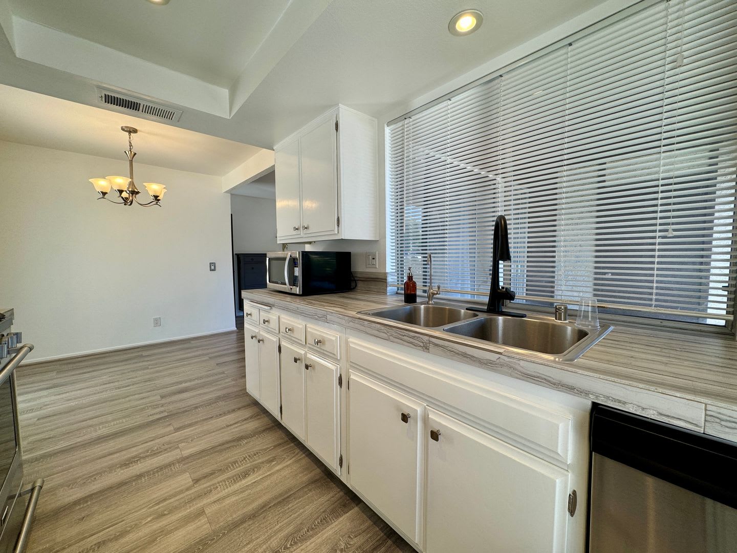 Upgraded 2 Bedroom 1 Bath Condo In Casa Del Cerro Central A C Pool – photo 4