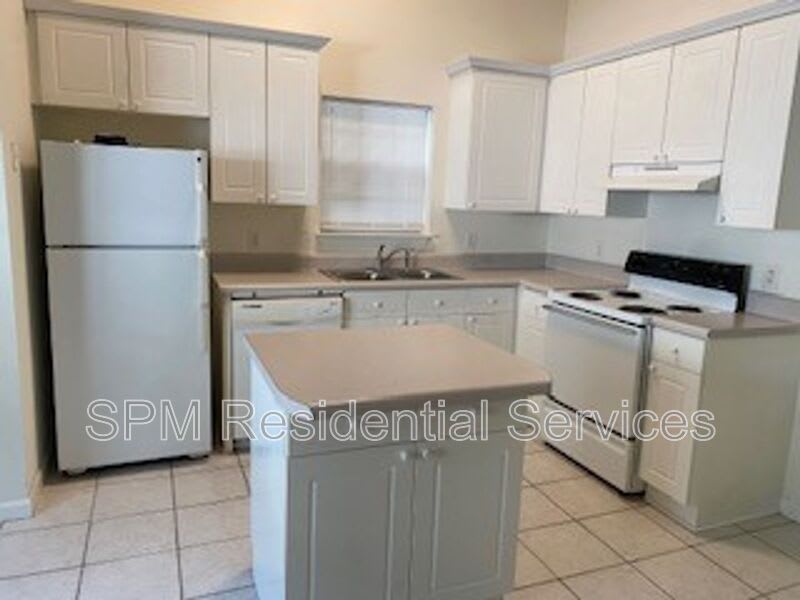 4210 Lake Ave – photo 4