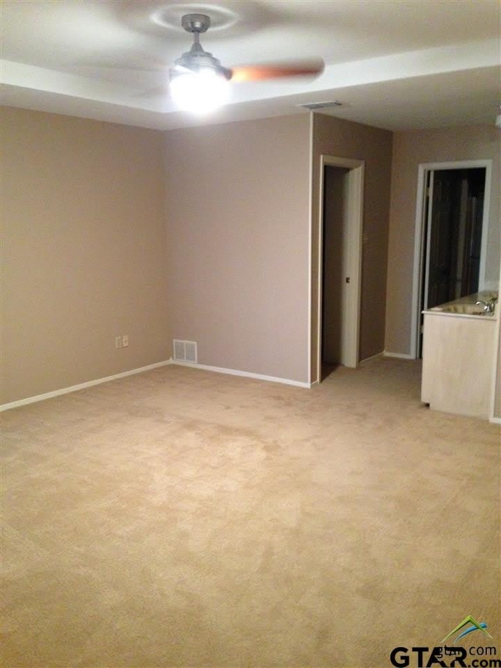 1602 Timber Creek Dr – photo 2