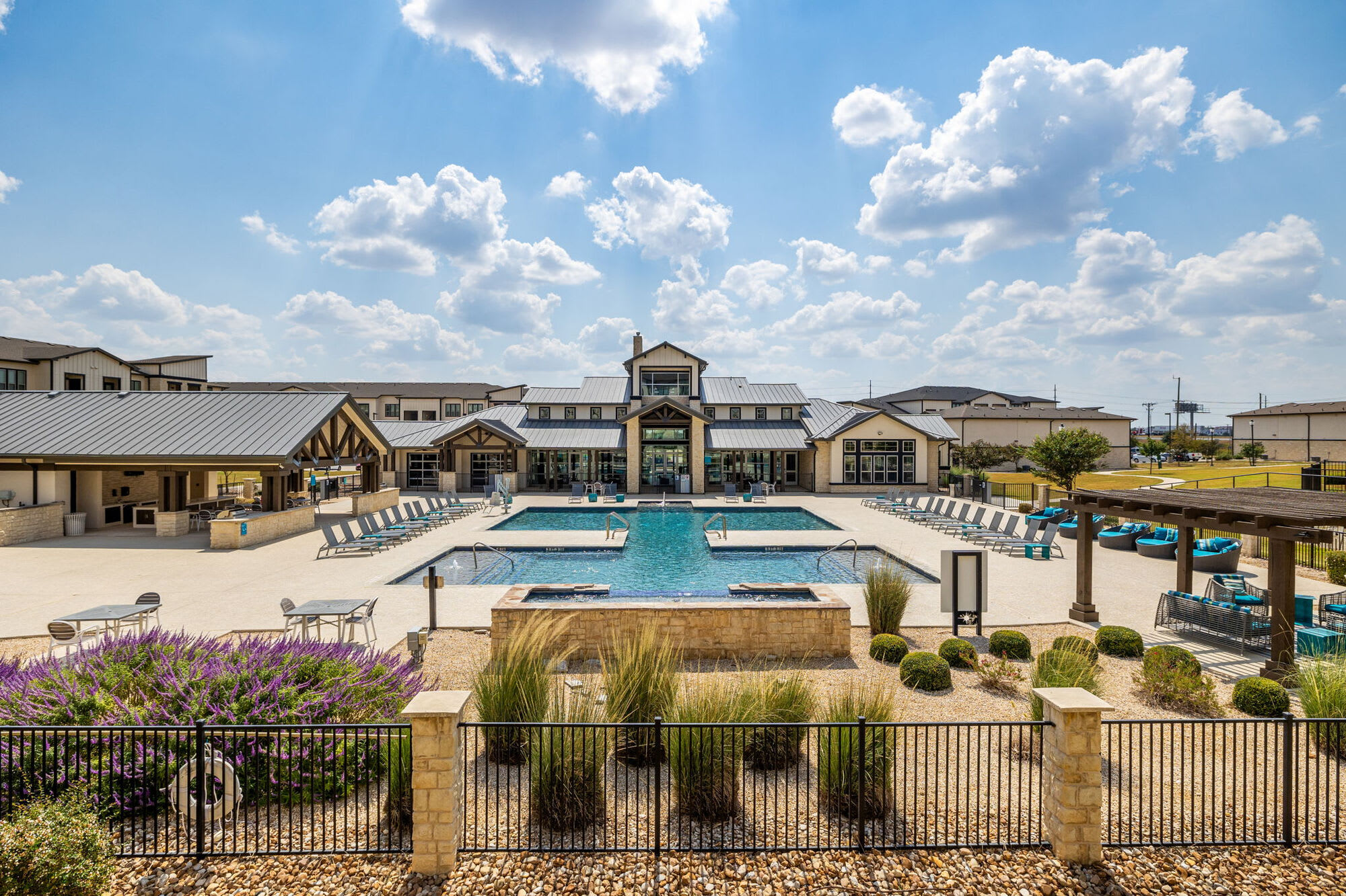 Enclave Falcon Pointe – photo 1