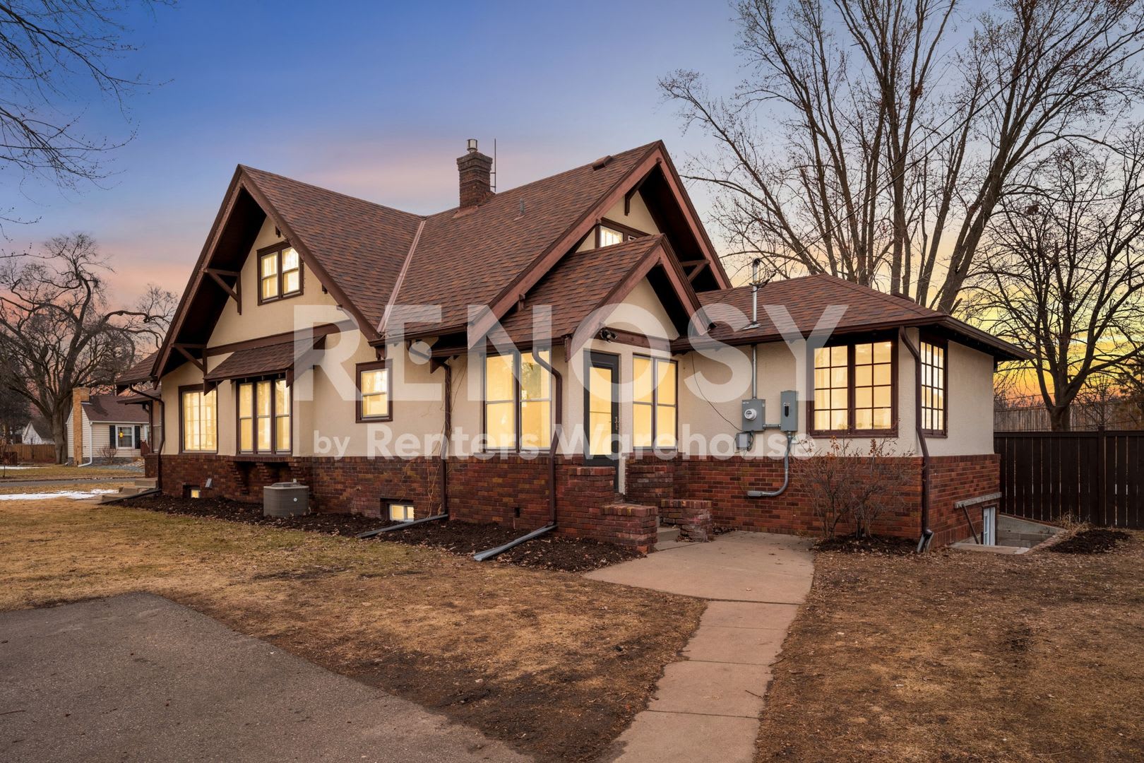 Available July 1st 5 Bedroom 2 Bath Single Family Home in Robbinsdale – photo 5