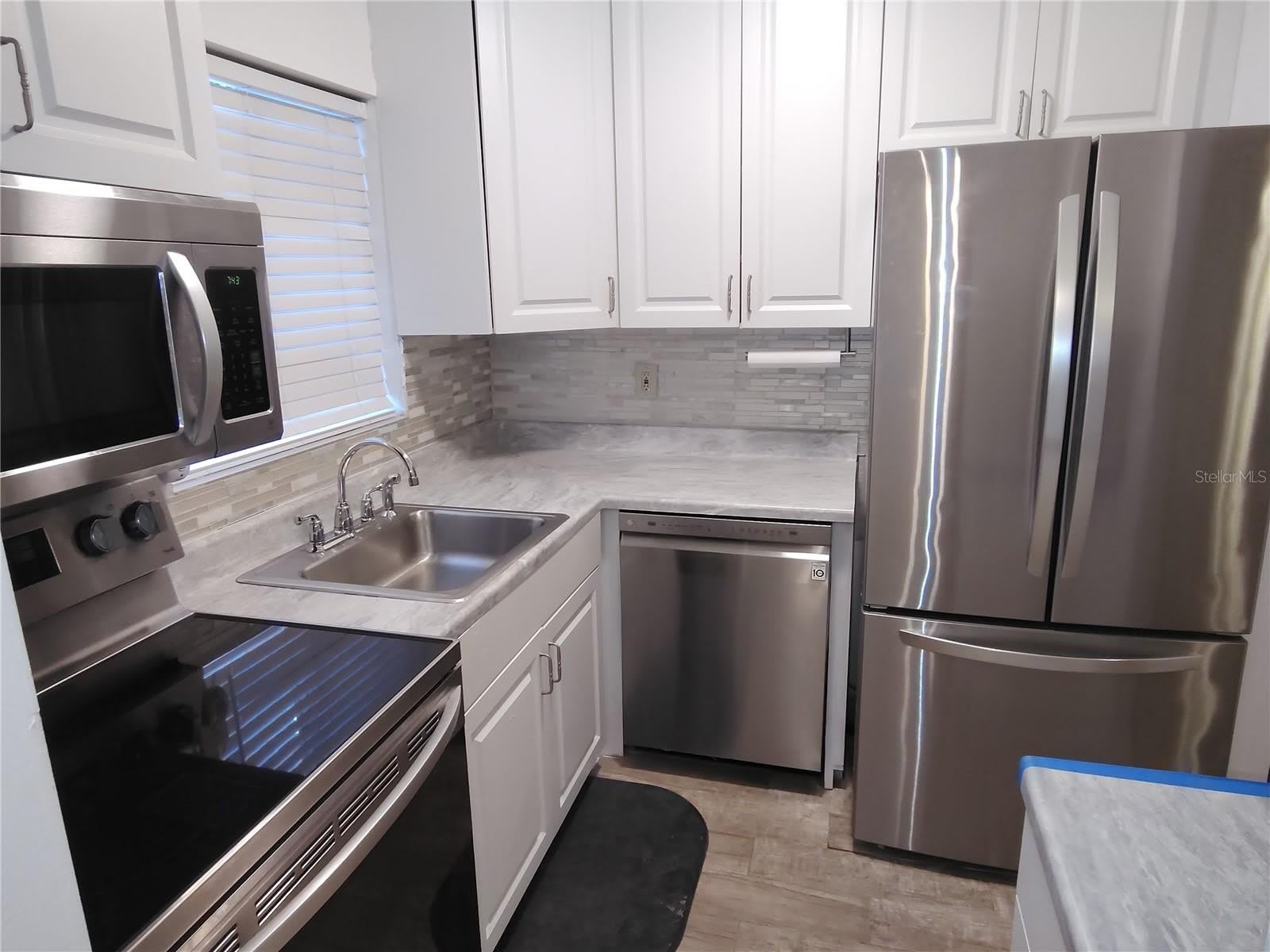 5955 PALM Lane – photo 3