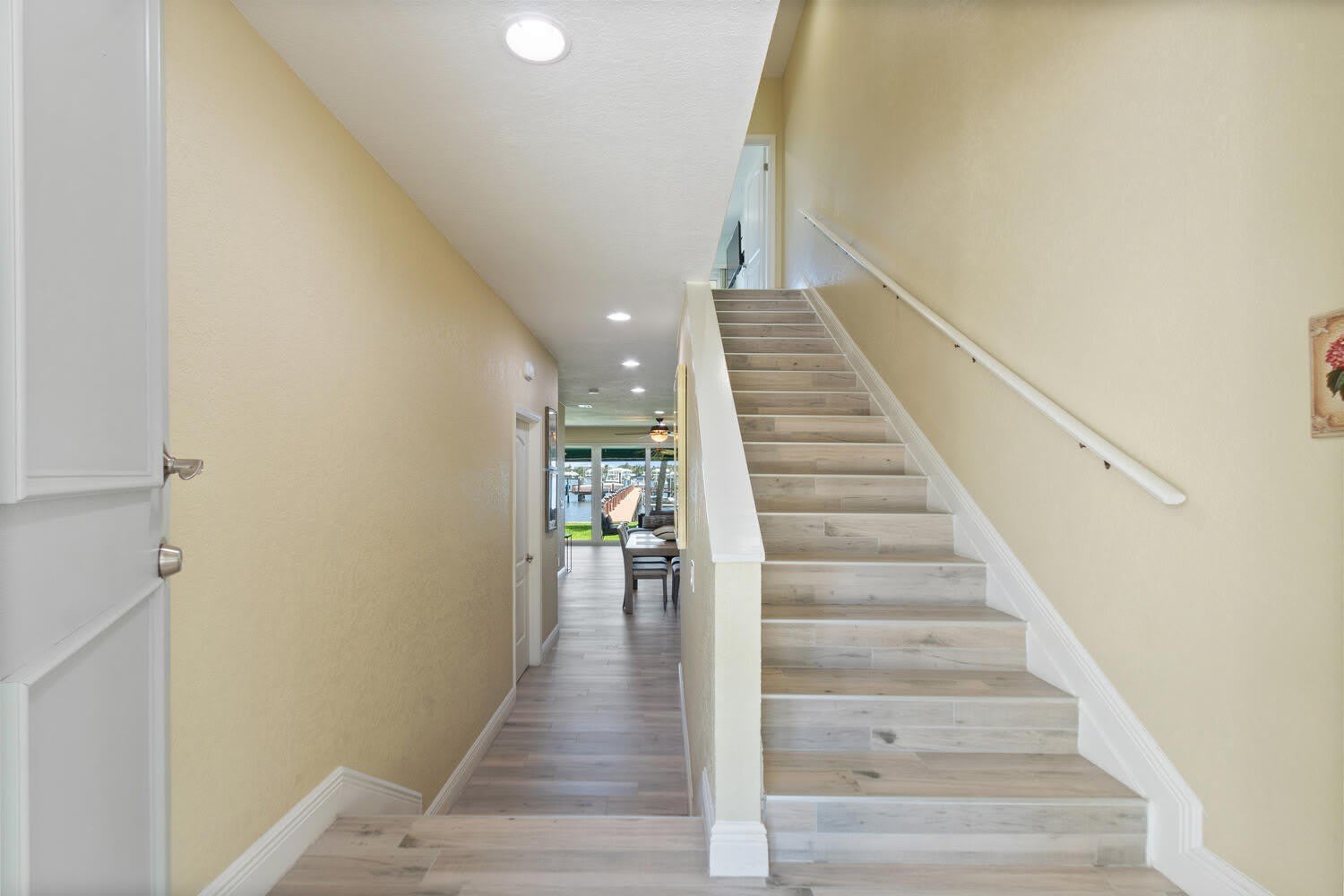 316 N Lake Drive – photo 3