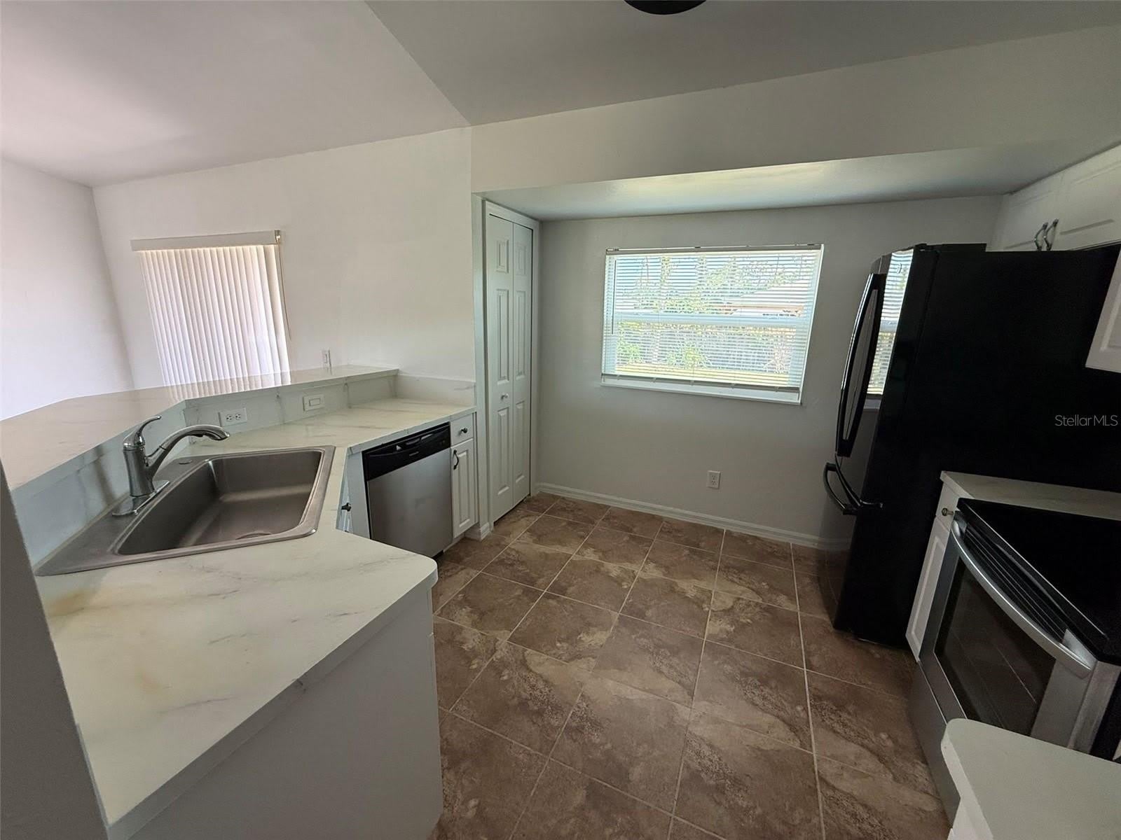 2723 YACOLT Avenue – photo 4