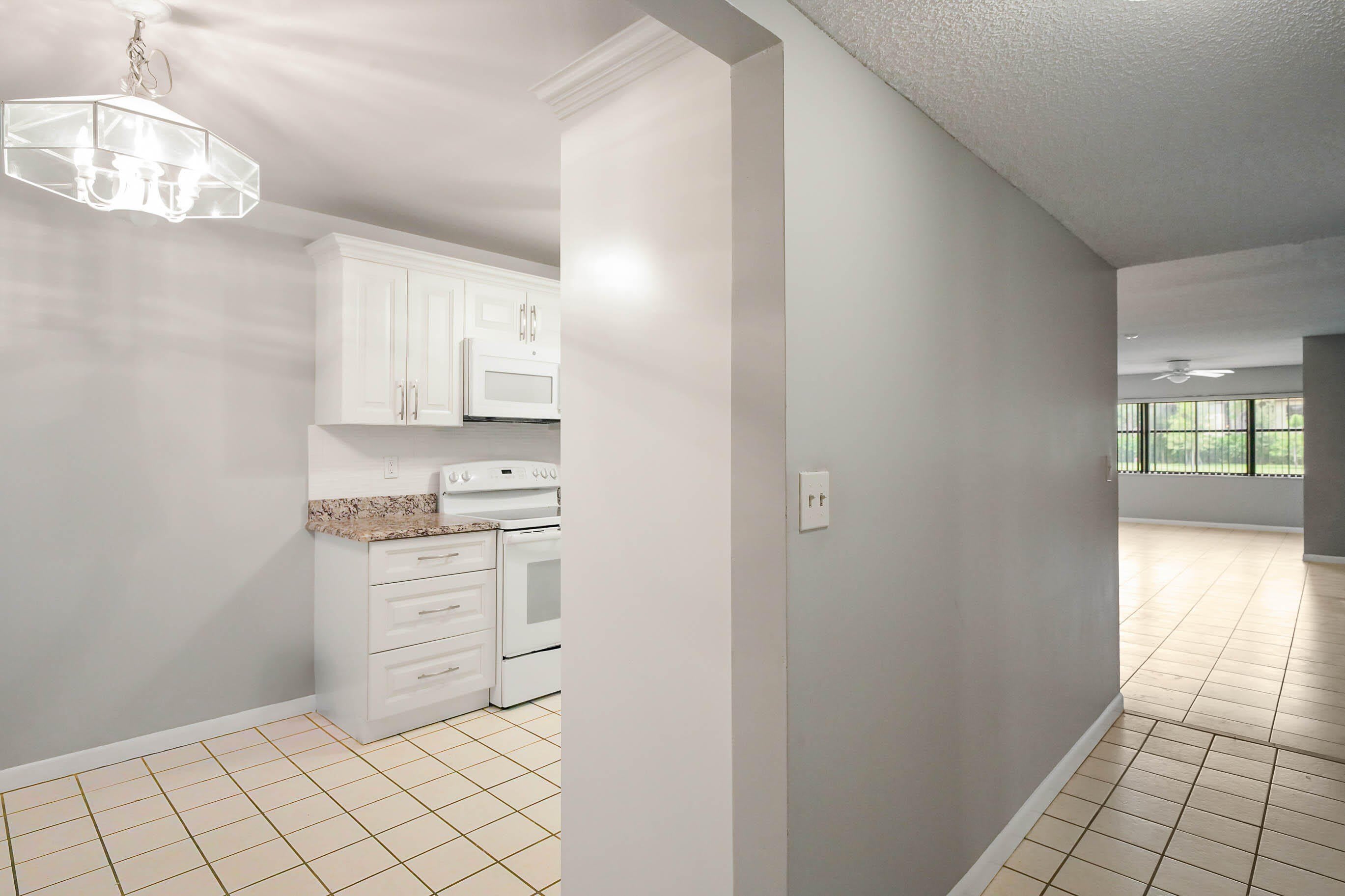 7593 TAHITI Lane – photo 2