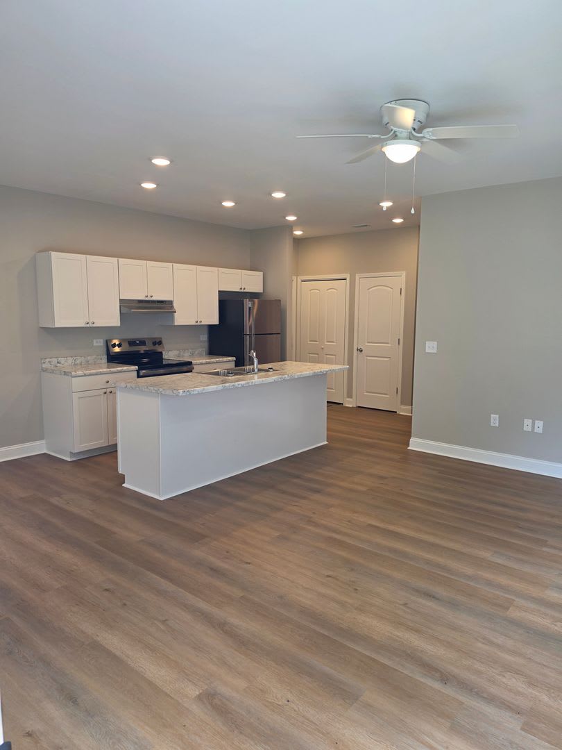Charming 3 bed, 1.5 bath – photo 3