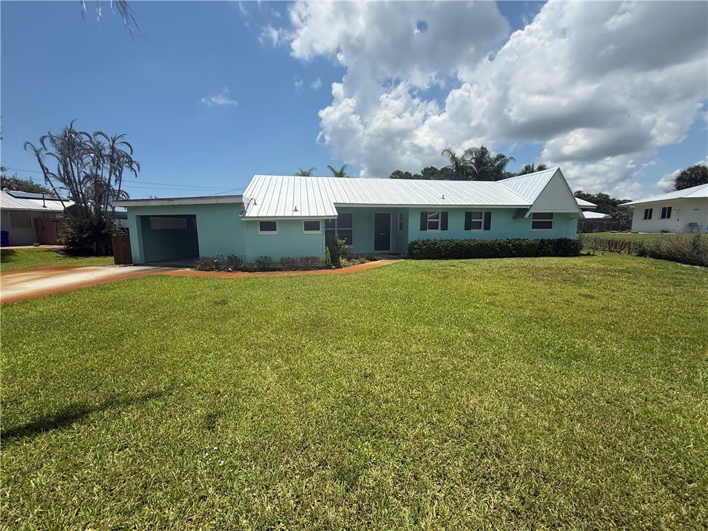 1625 1st Street – photo 1