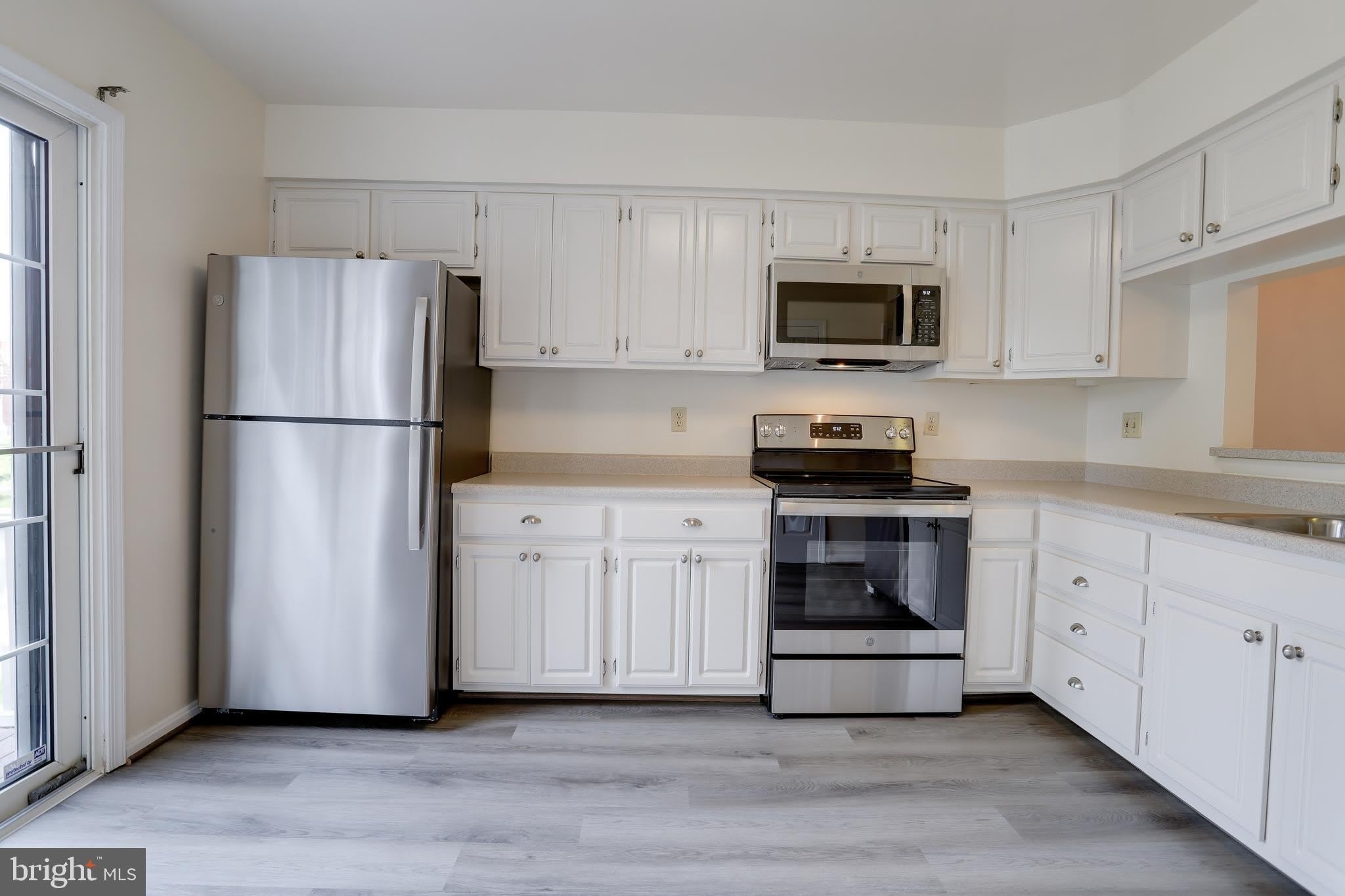 3050 S GLEBE Road – photo 5