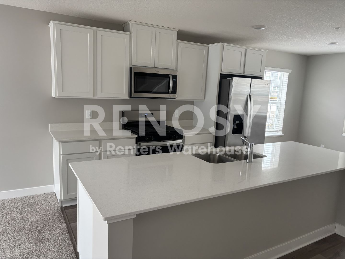 Spacious 3 Bed 2 5 Bath Townhome In A Great Location – photo 3