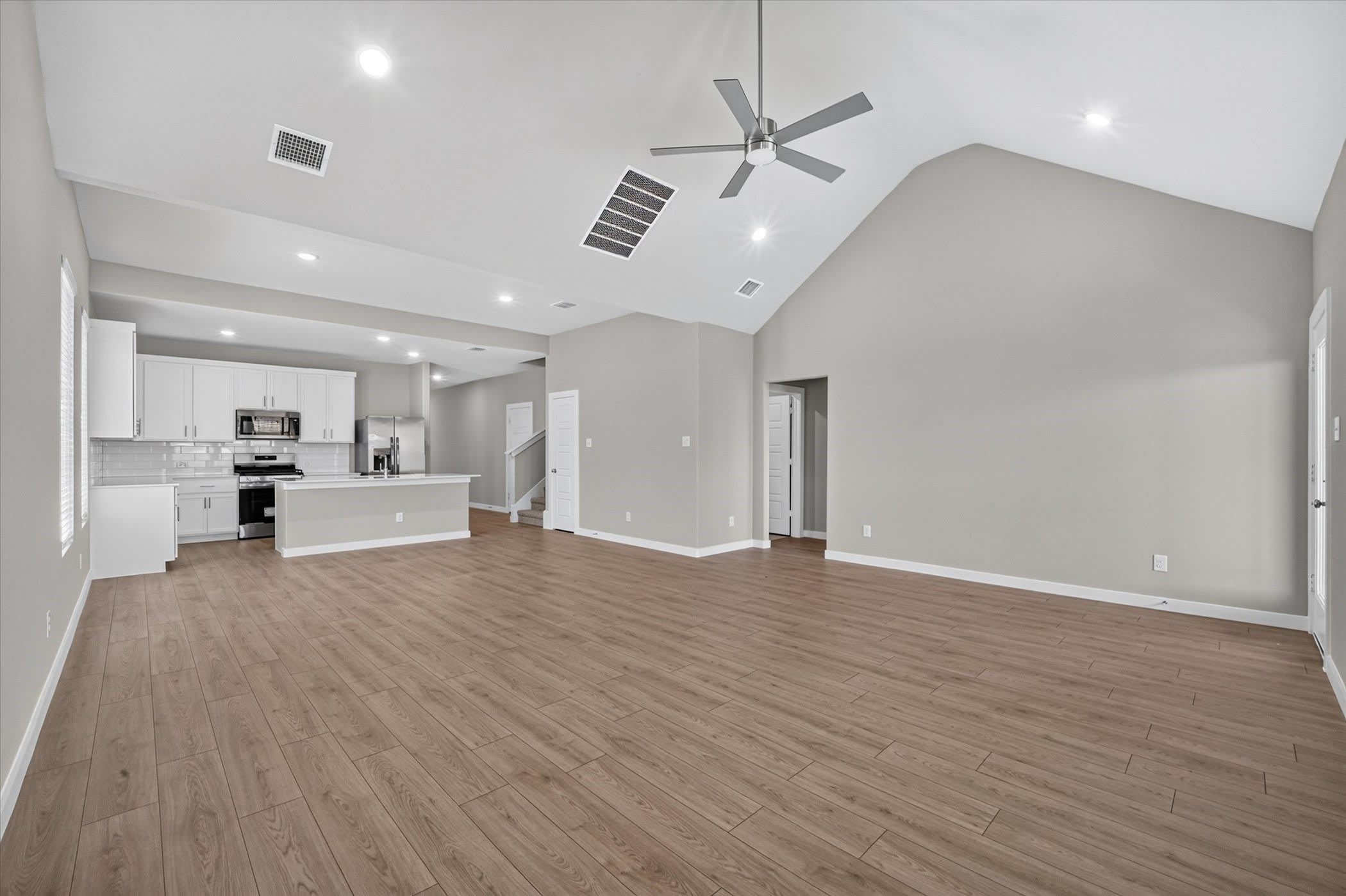710 Summerberry Drive – photo 4