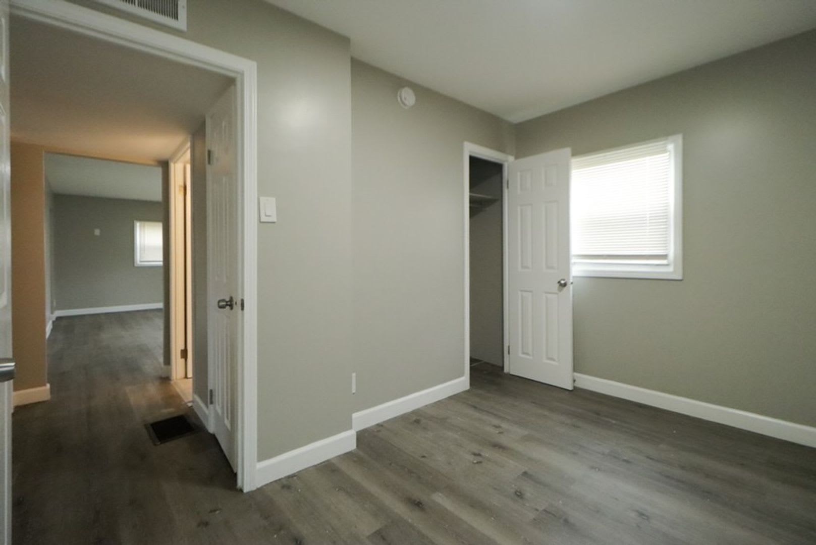 Charming Newly Updated 3 Bedroom Home – photo 4