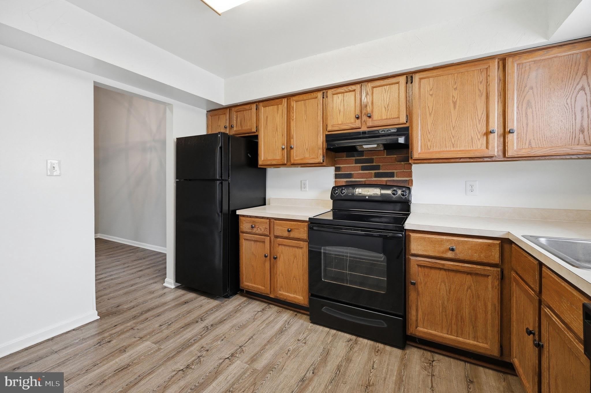 8909 SUGARWOOD Lane – photo 3
