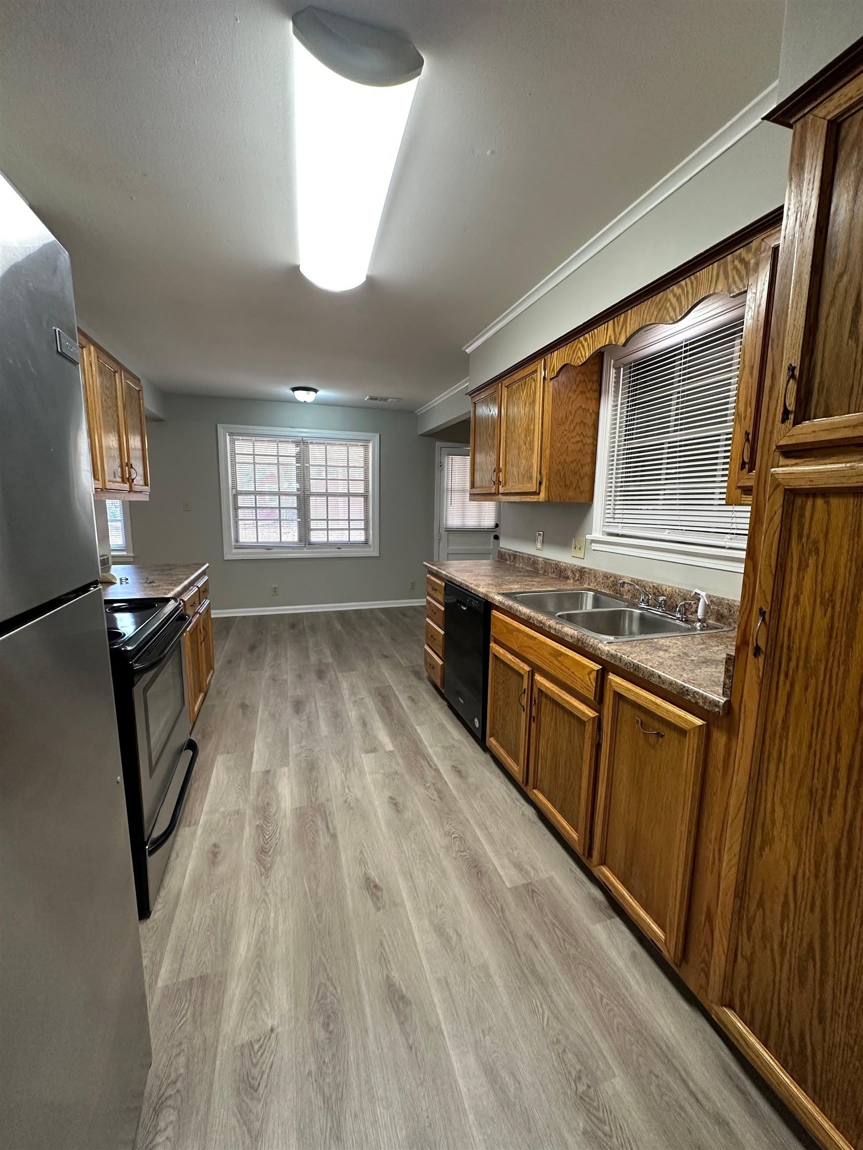 2760 BRAGG Ln – photo 3