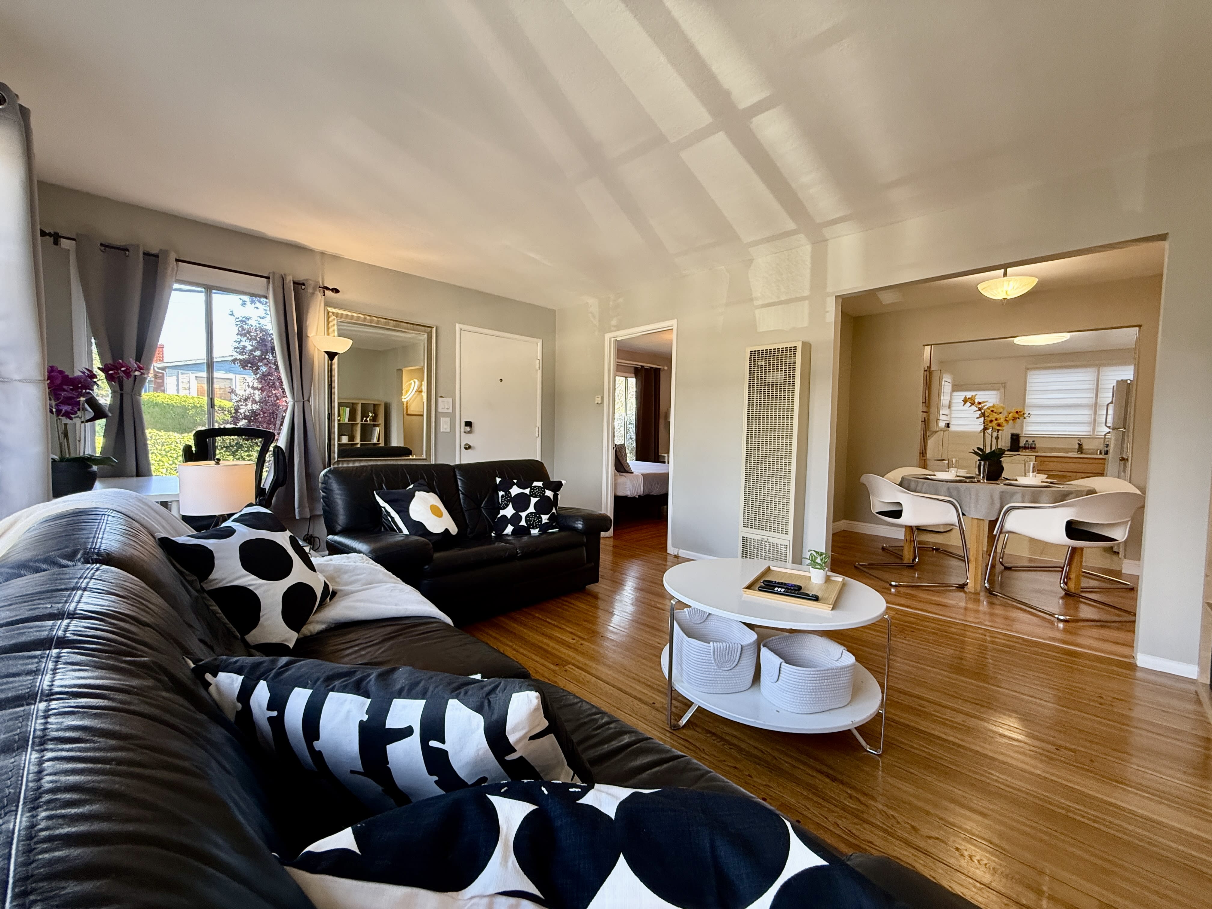 6131 Burlingame Avenue – photo 4