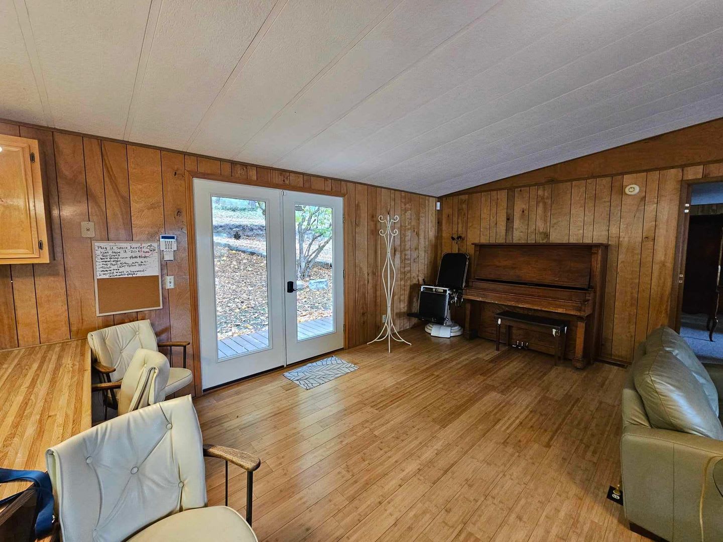 Lake Front On Kings Point Winter Rental Only Available September 1St Through End Of May 2026 – photo 4