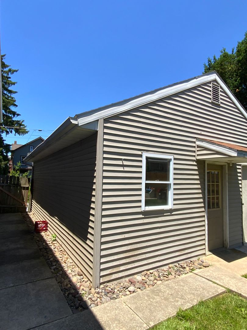 212 CHERRY STREET – photo 2