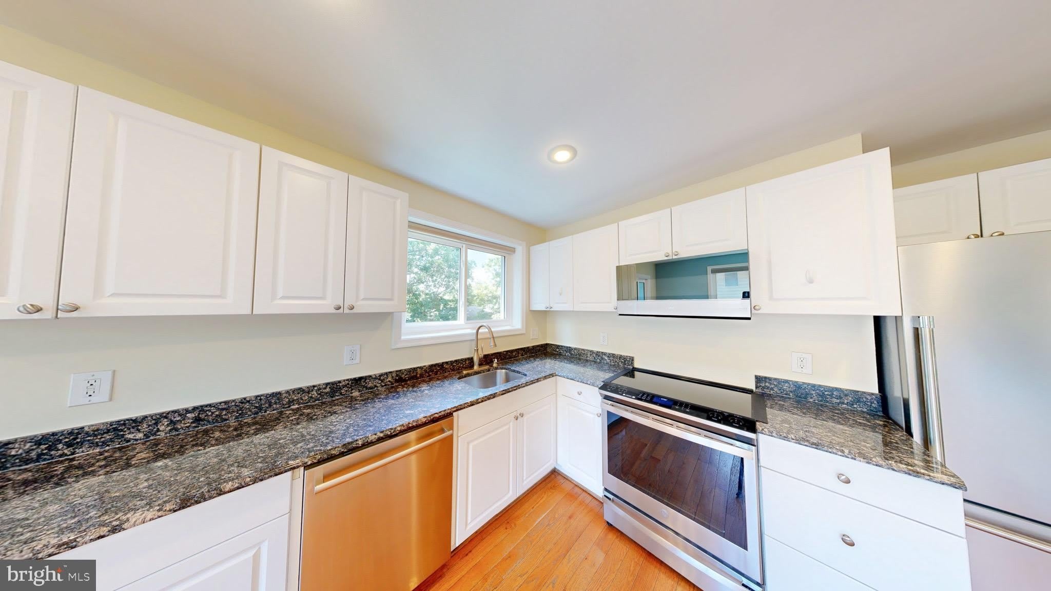 2518 HARMON Road – photo 2