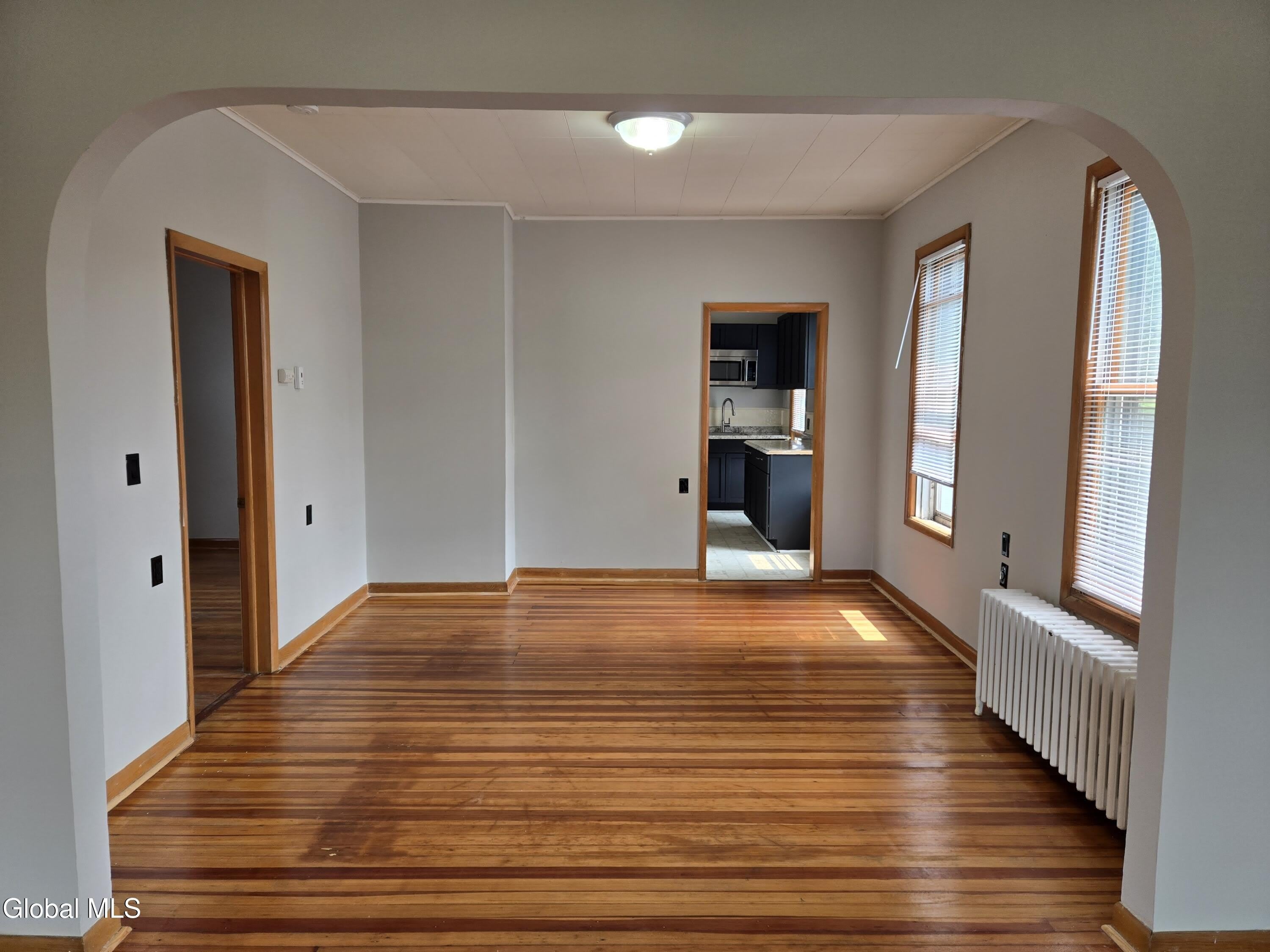 810 6 th Avenue – photo 5