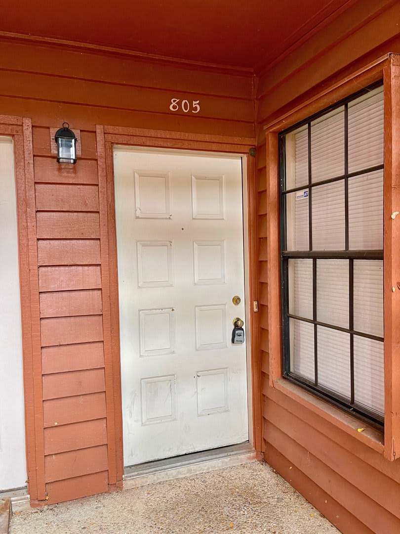 Move In Special Off The First Full Month S Rent With A 12 Month Lease – photo 3