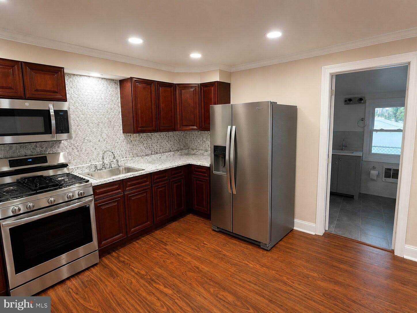 606 GREEN Street – photo 3