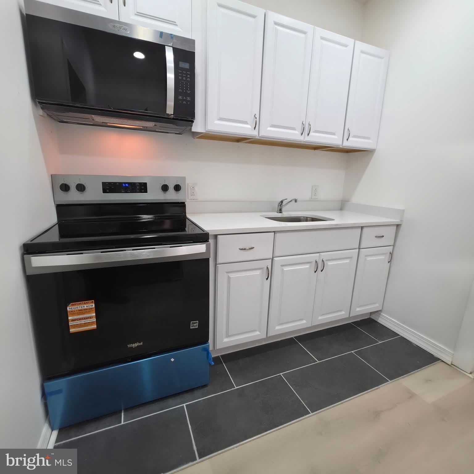 1617 Wakeling Street – photo 5
