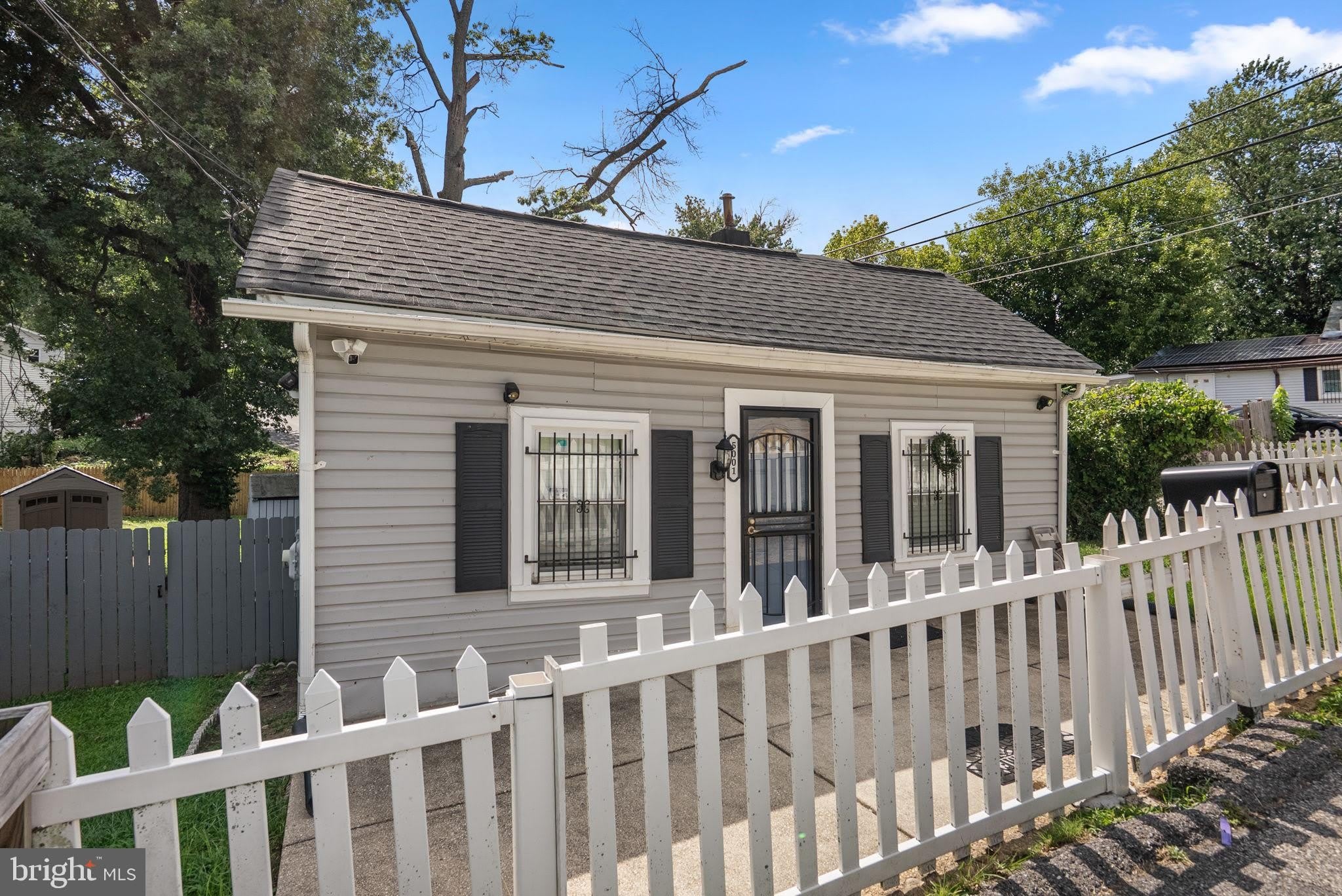5001 FABLE Street – photo 2
