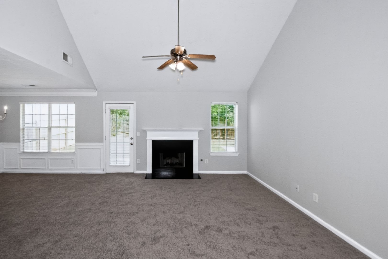 Impressive 3 Bedroom Home (Updated Pictures Coming Soon) – photo 5