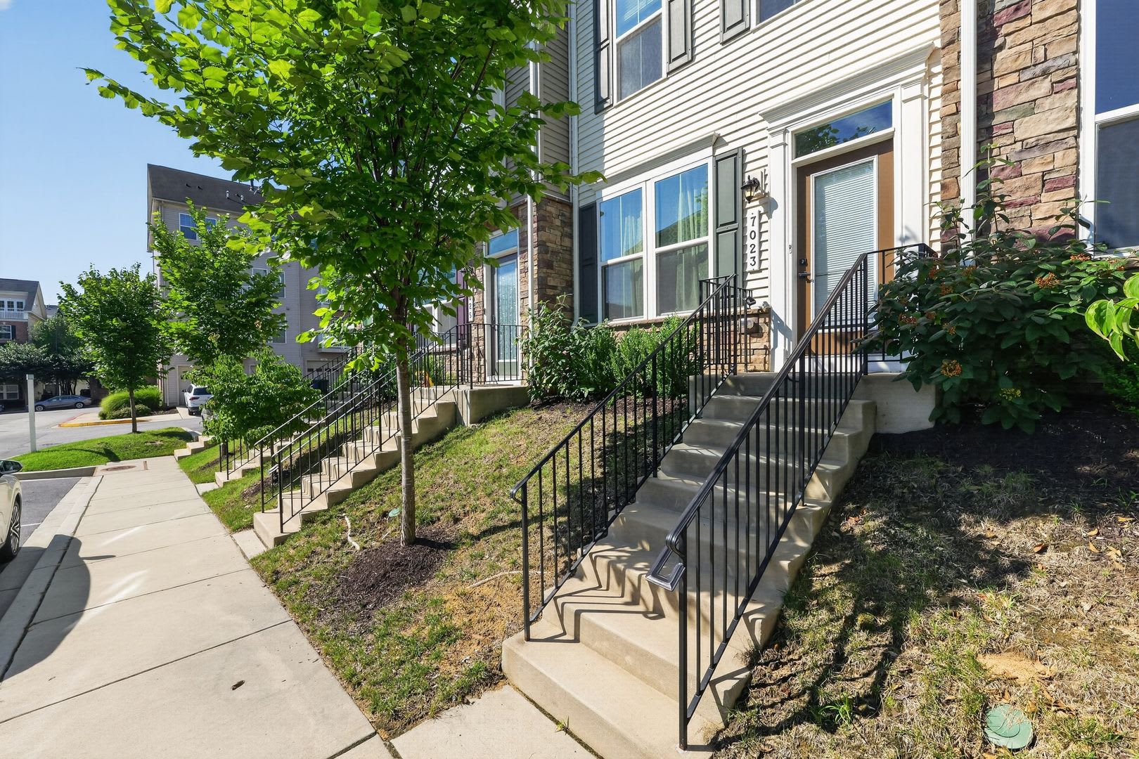 3 Bed 3.5 Bath townhome in Elkridge Crossing – photo 3