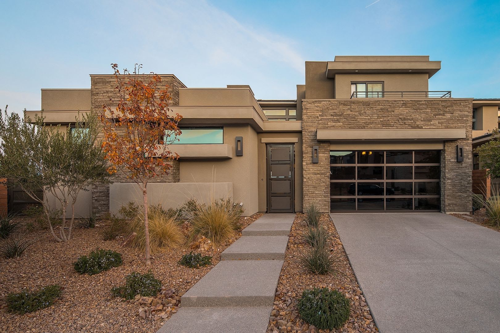 Luxury Home located in The Ridges of Summerlin – photo 2