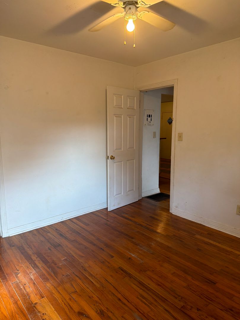 2 Bedroom 1 Bath Duplex Walking Distance To Fsu Available Now – photo 3