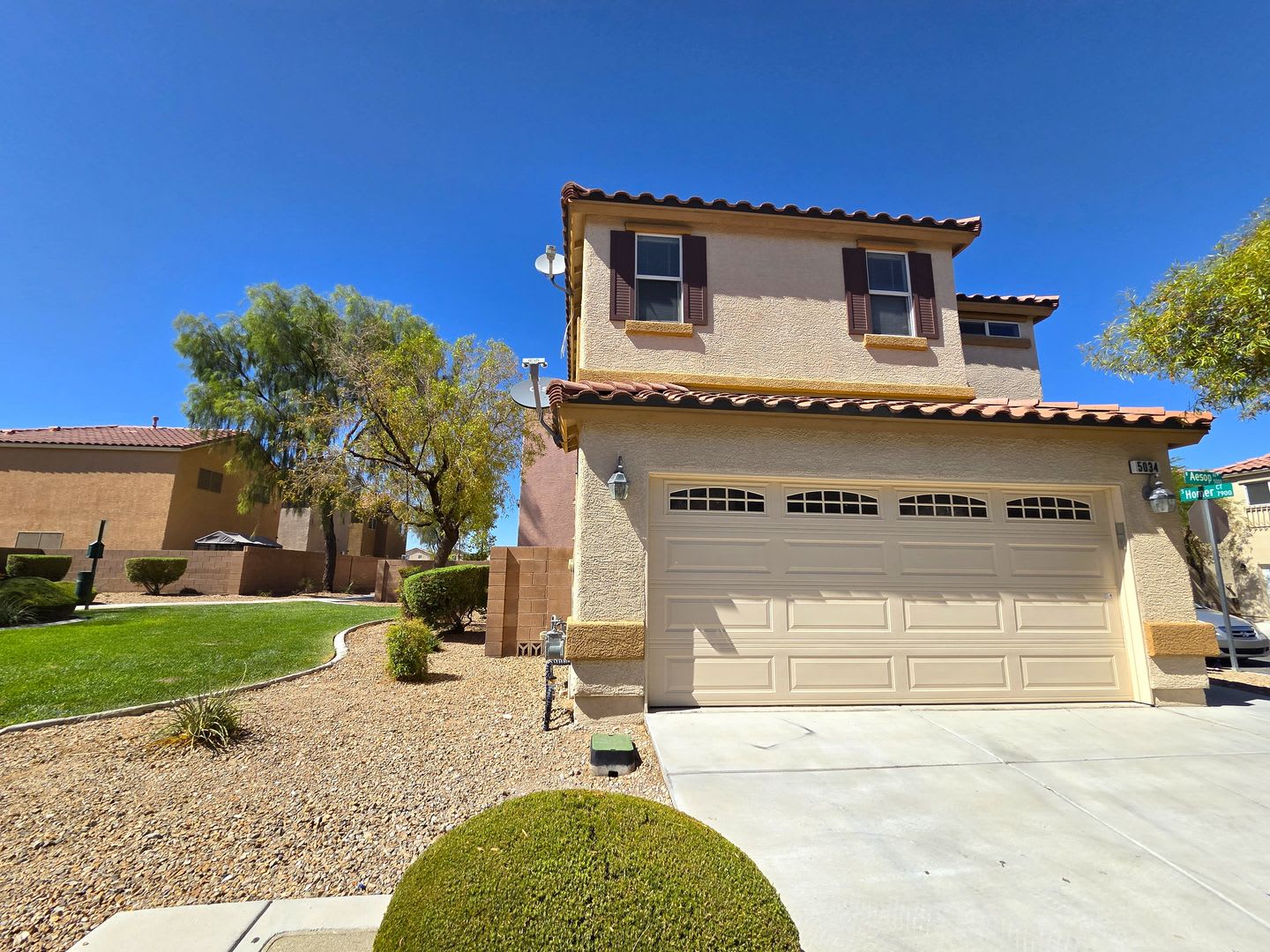 2 Story 3Bedroom Available 5034 Aesop – photo 1