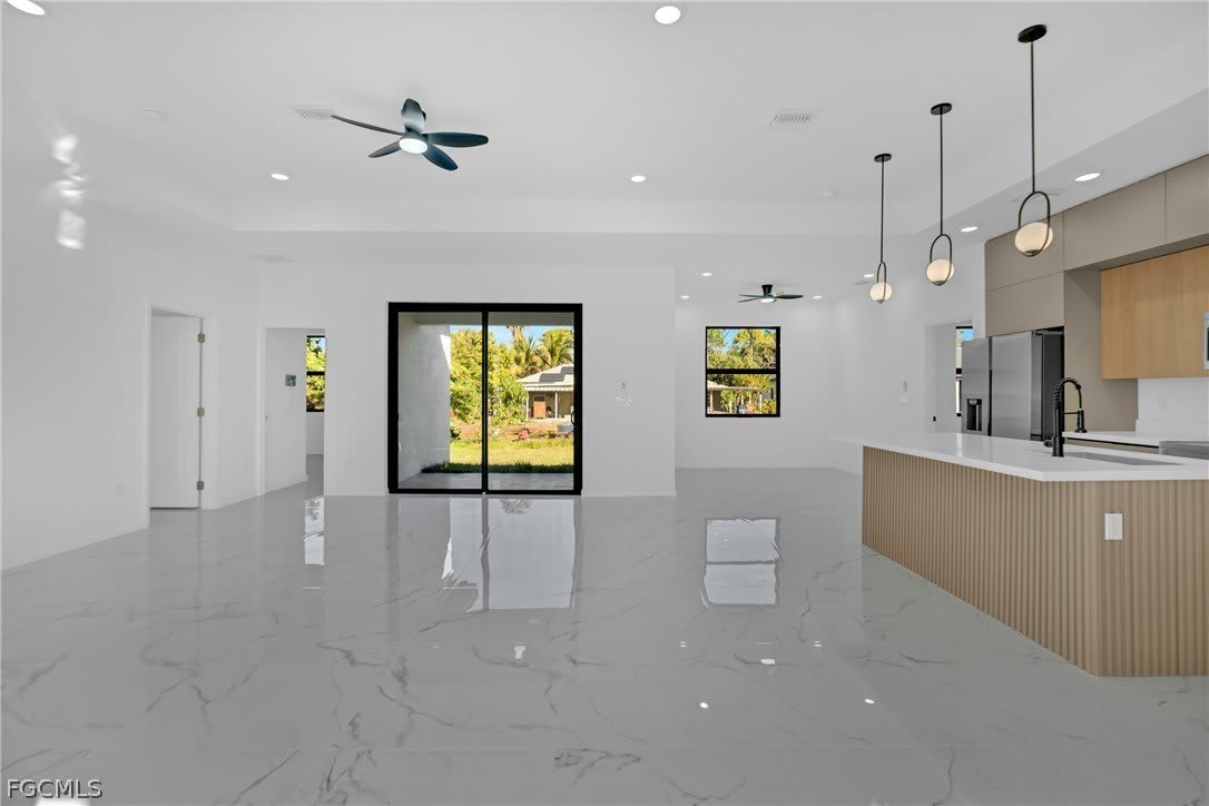 5231 6th Street W – photo 4