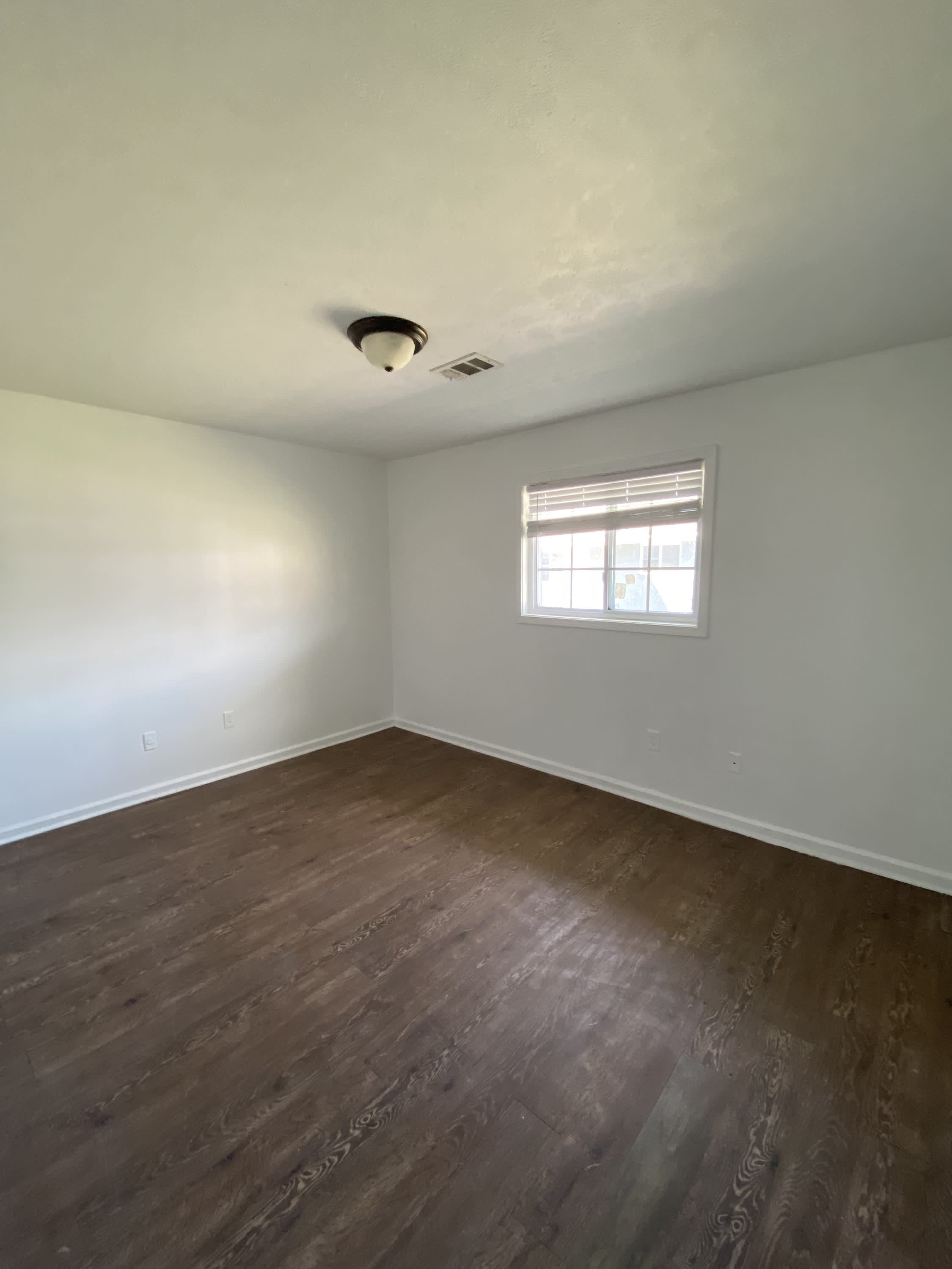 3217 Lee Street – photo 5