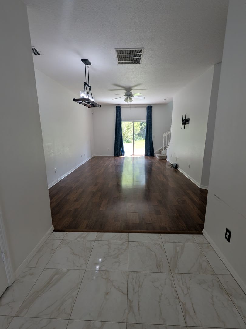 3 Bedroom 2 5 Bath Townhome In The Brentwood Community Of Live Oak – photo 3