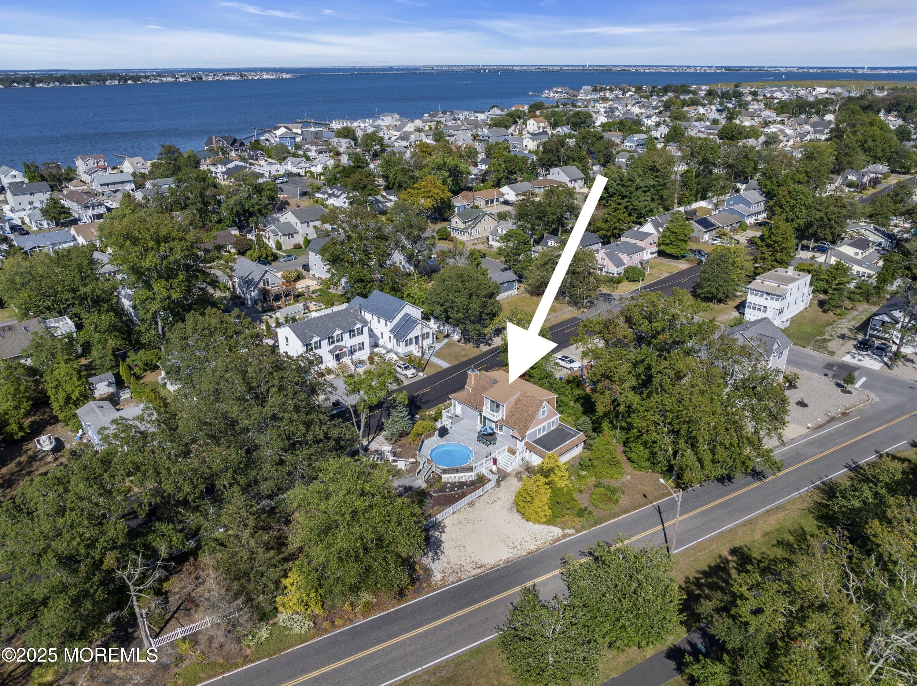 344 E Point Pleasant Avenue – photo 2