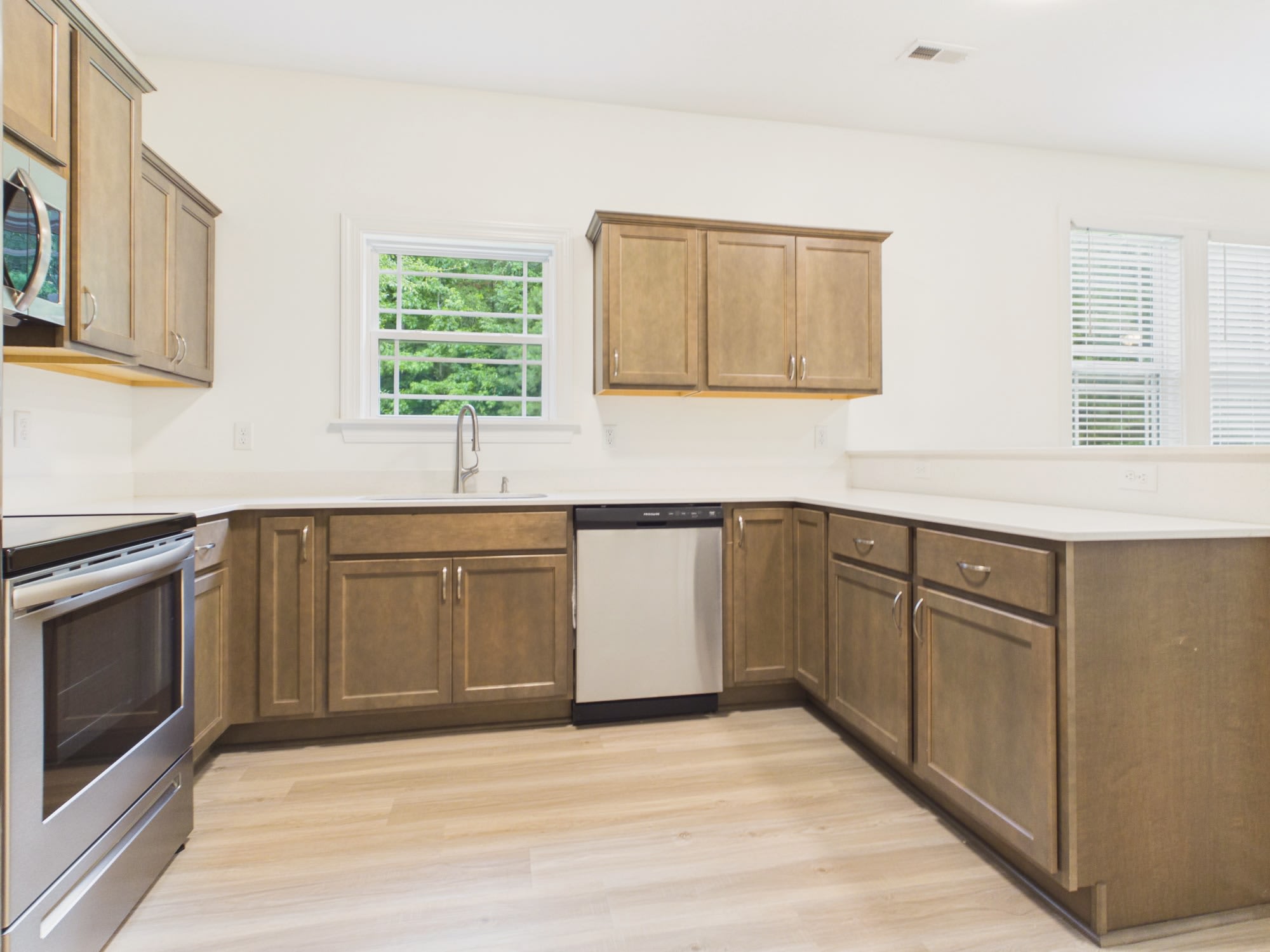 602 Princess Anne Circle – photo 4