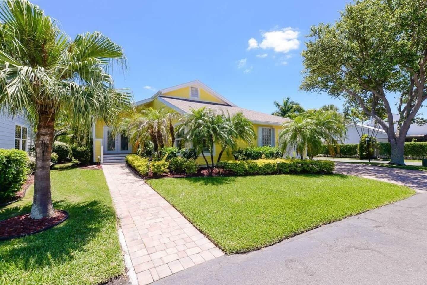 4031 NE Breakwater Drive – photo 3