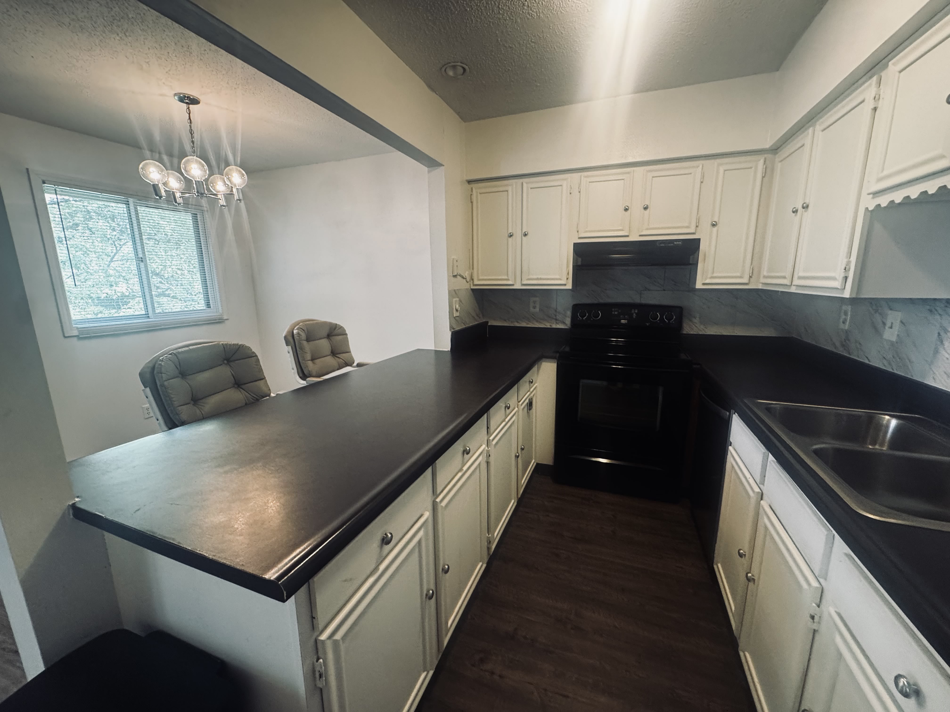 10301 N Kings Hwy Apt 15-8 – photo 4