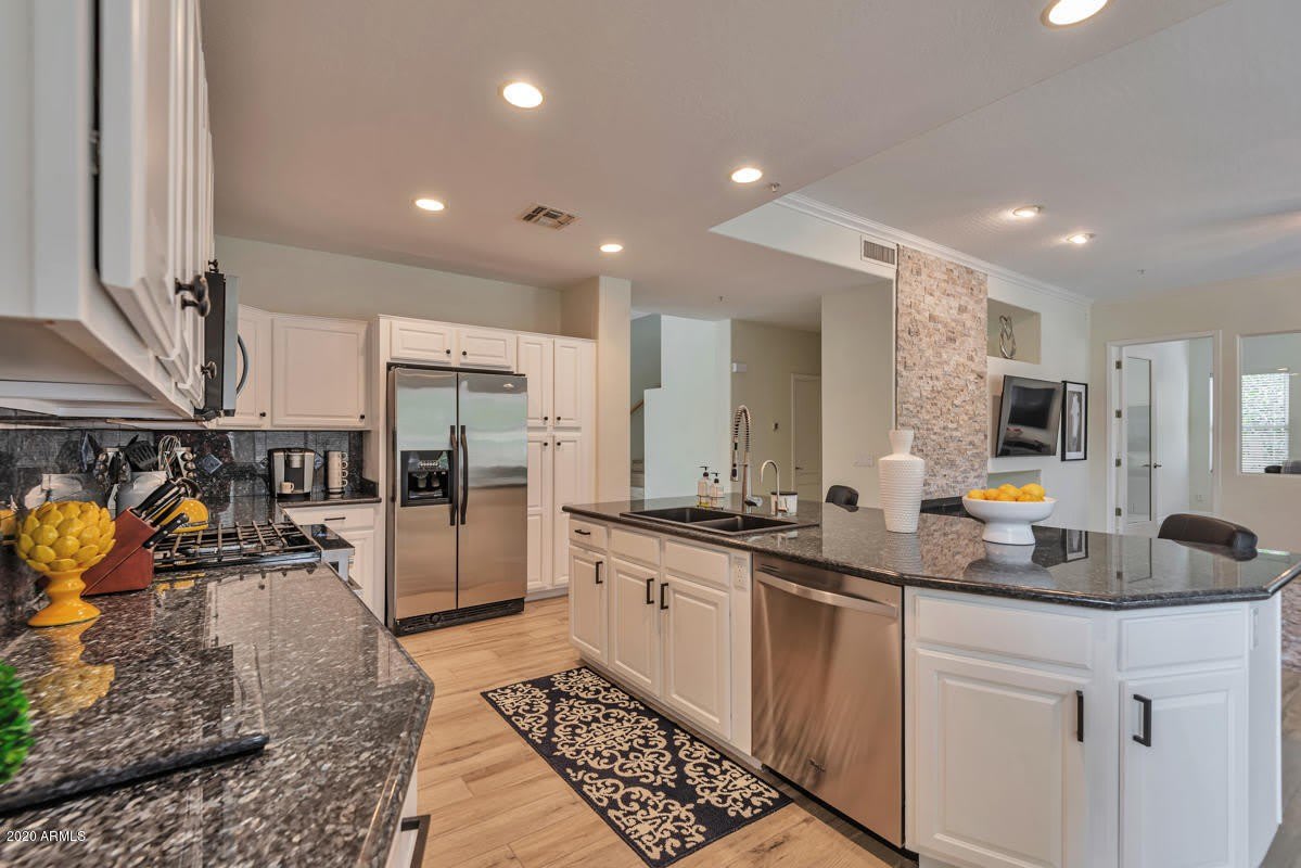16457 N 103rd Place – photo 4