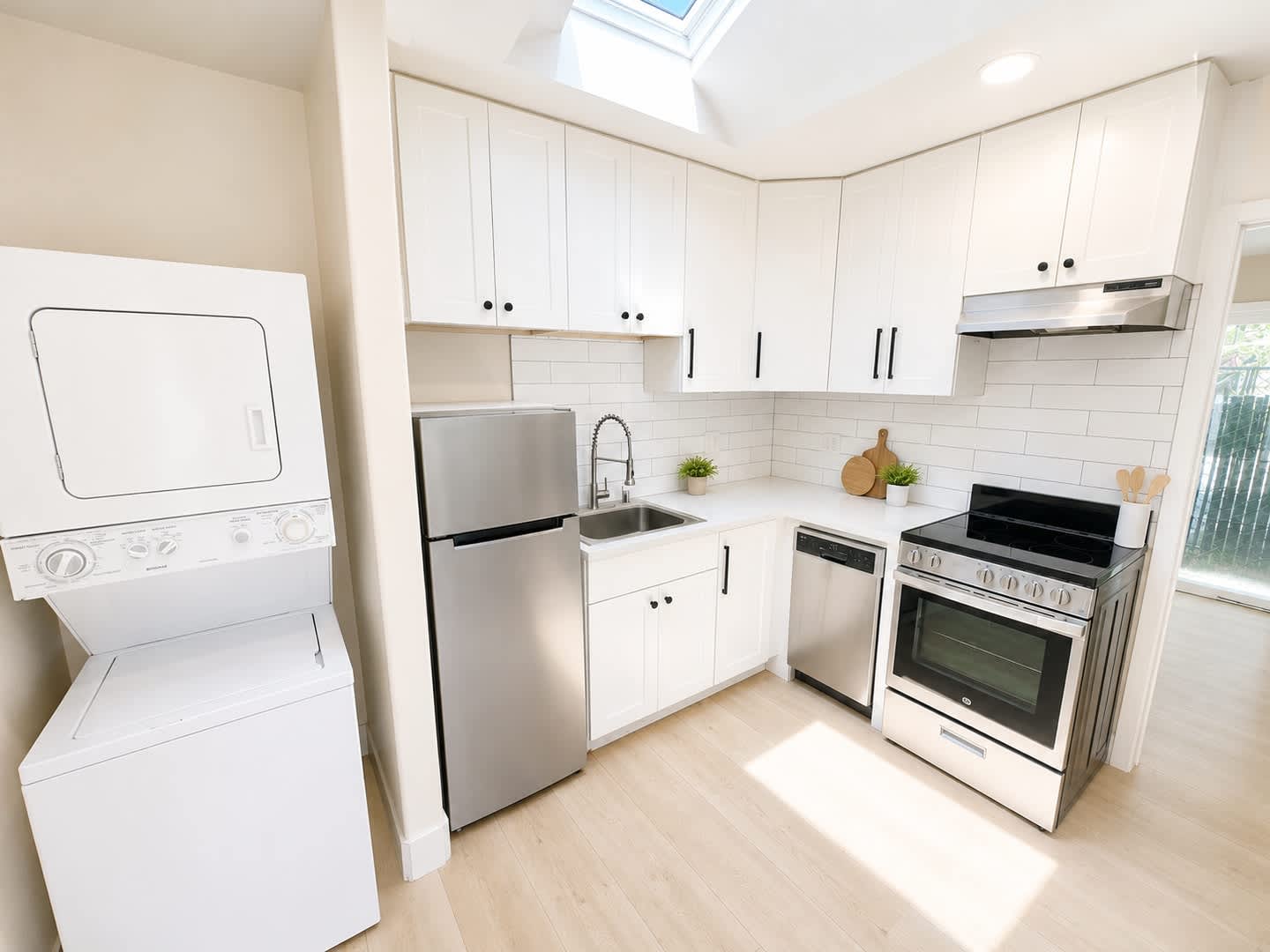 1243 58th Avenue – photo 2