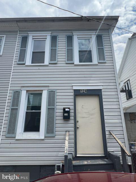 124 Ray St – photo 2