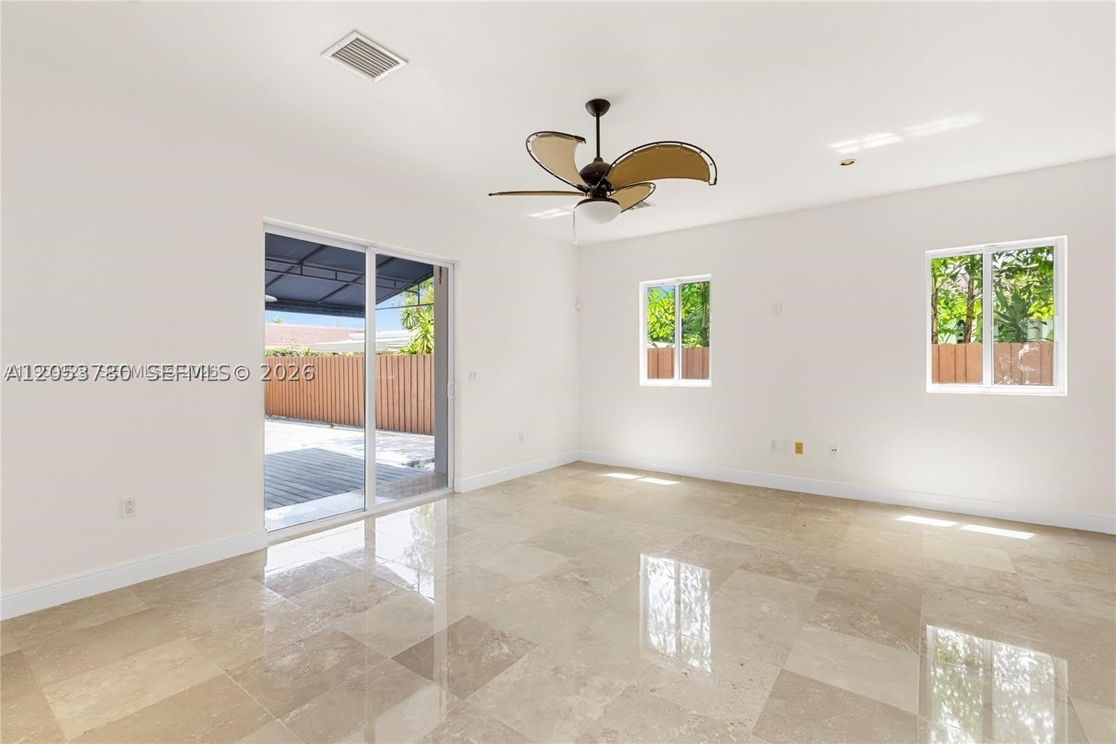 4023 SW 10th St – photo 3