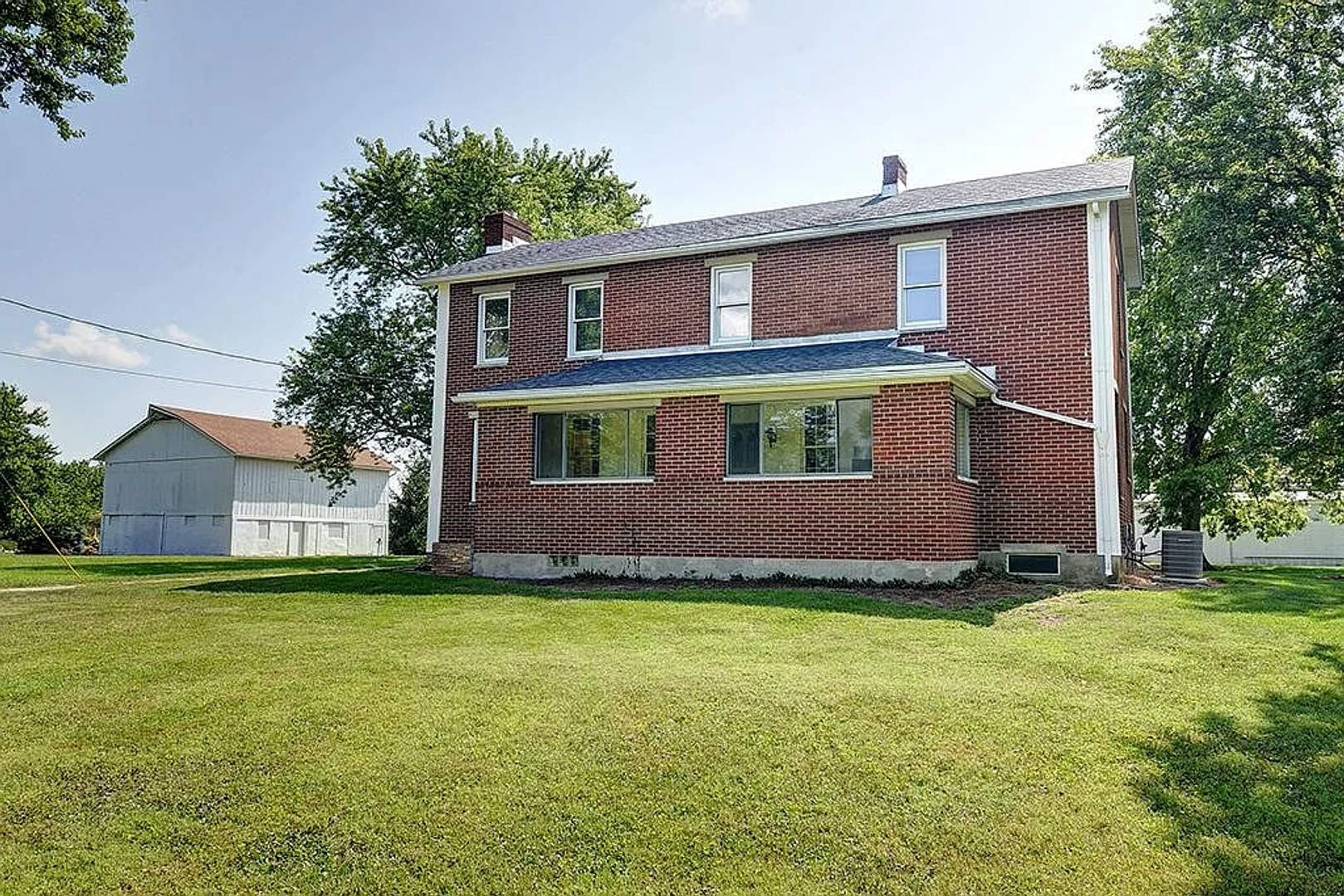 Renovated Farmhouse on Over 2 Acres – Waynesville Schools – photo 3