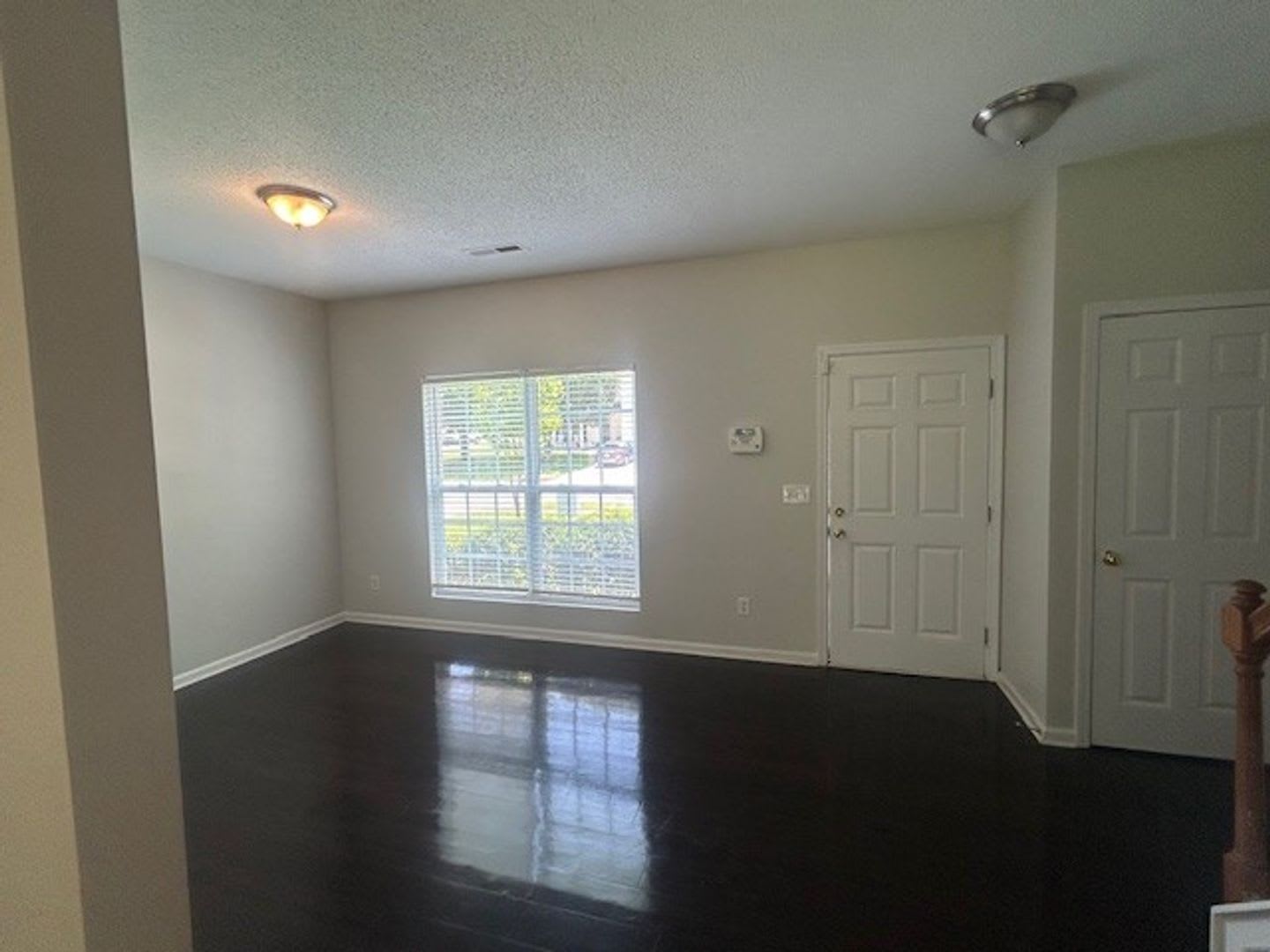 SPACIOUS 4 BED/ 3 BATH HOUSE! – photo 5