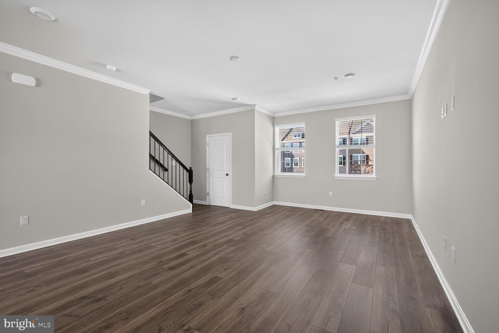 27 MERION Avenue – photo 3