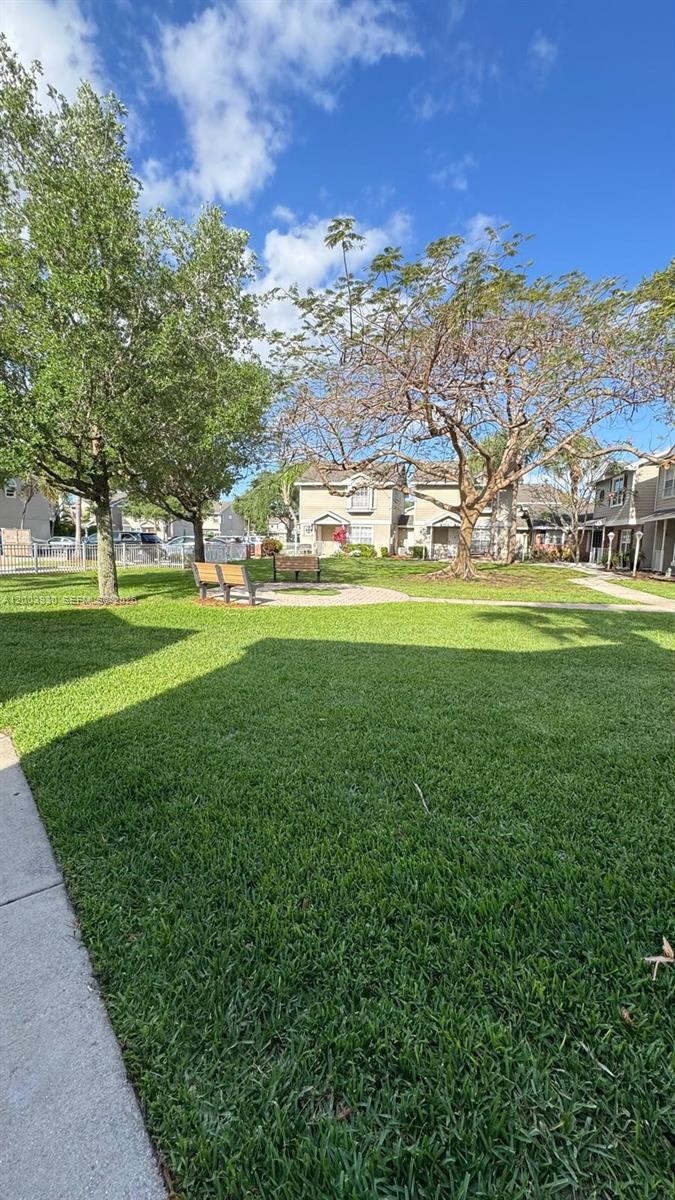 12153 Northwest 36th Place – photo 2
